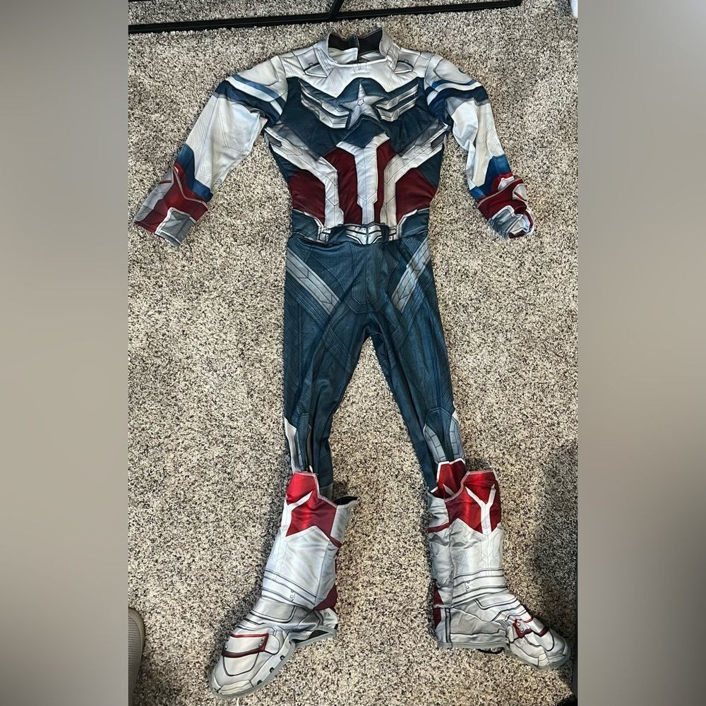 Boys captain Falcon costume size Large